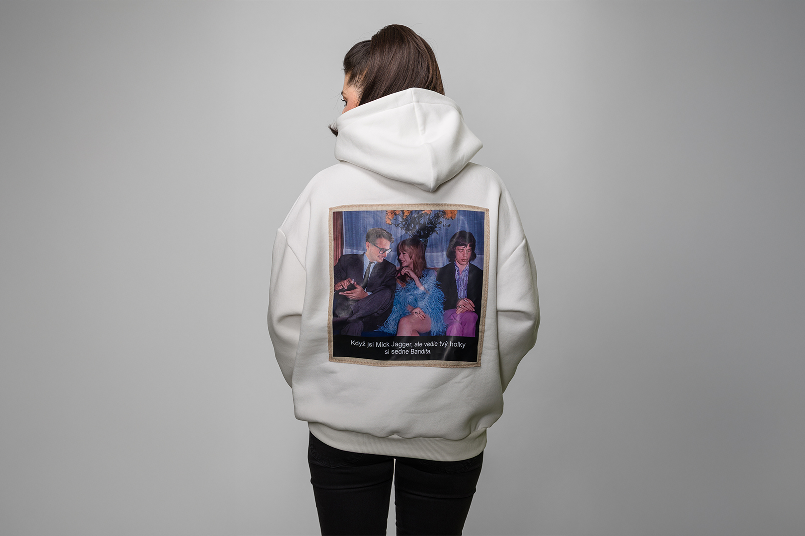 NA LOVU: MIKINA TMBK BANDITA VEL. M/L