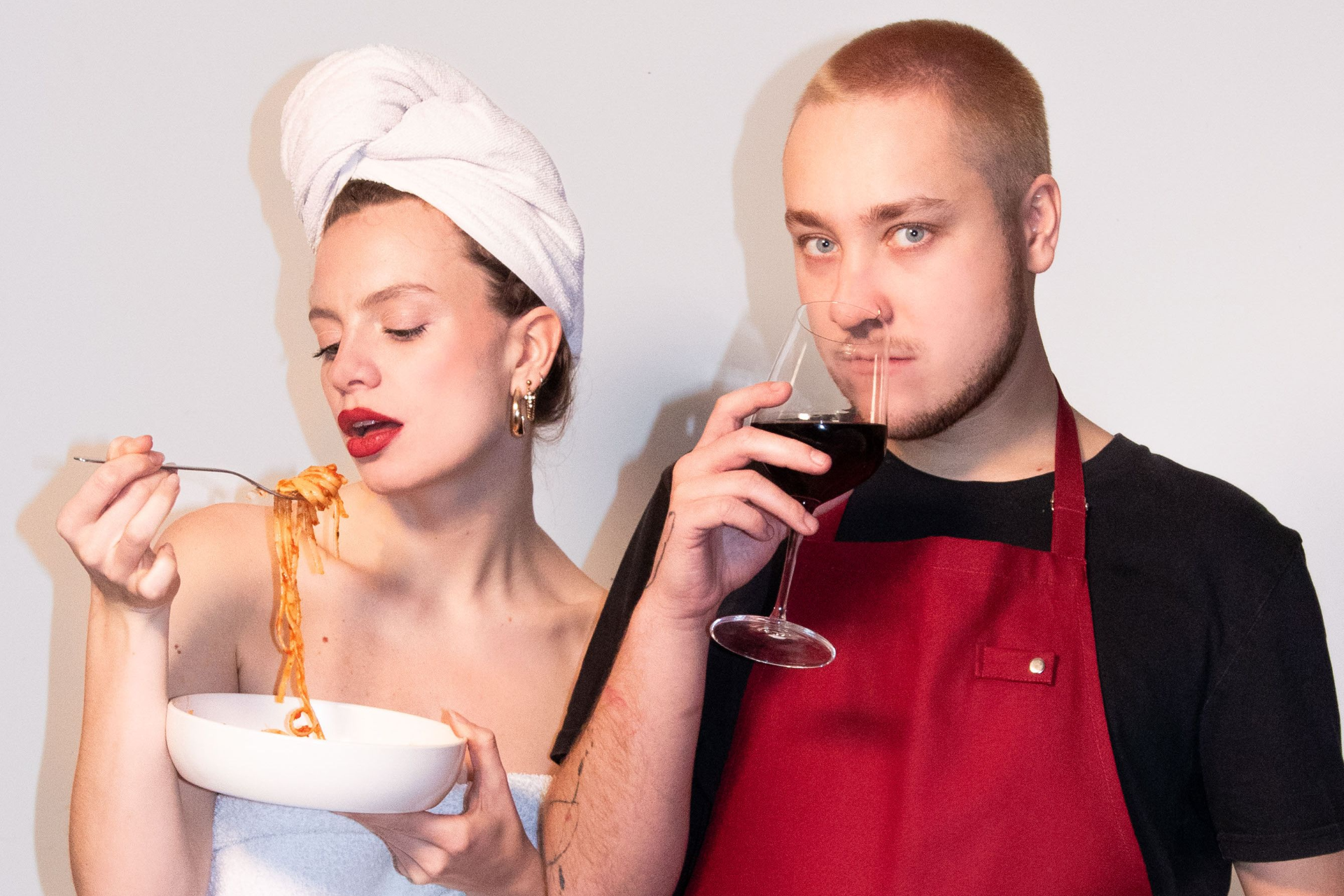 SOUZEN Apron & Cookbook Set 1/3