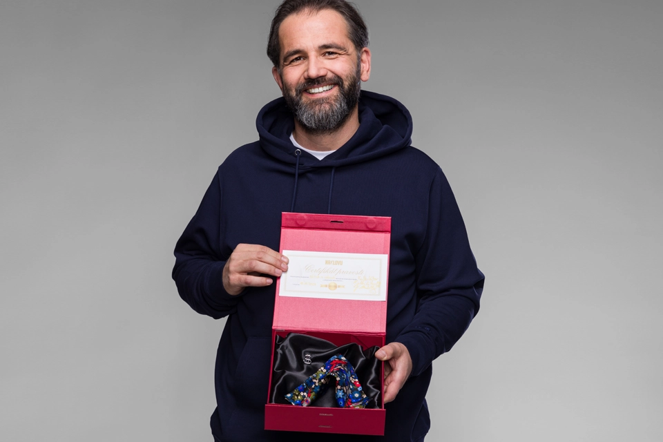 KAPESNÍČEK A ODZNAK KALKULÁTORA