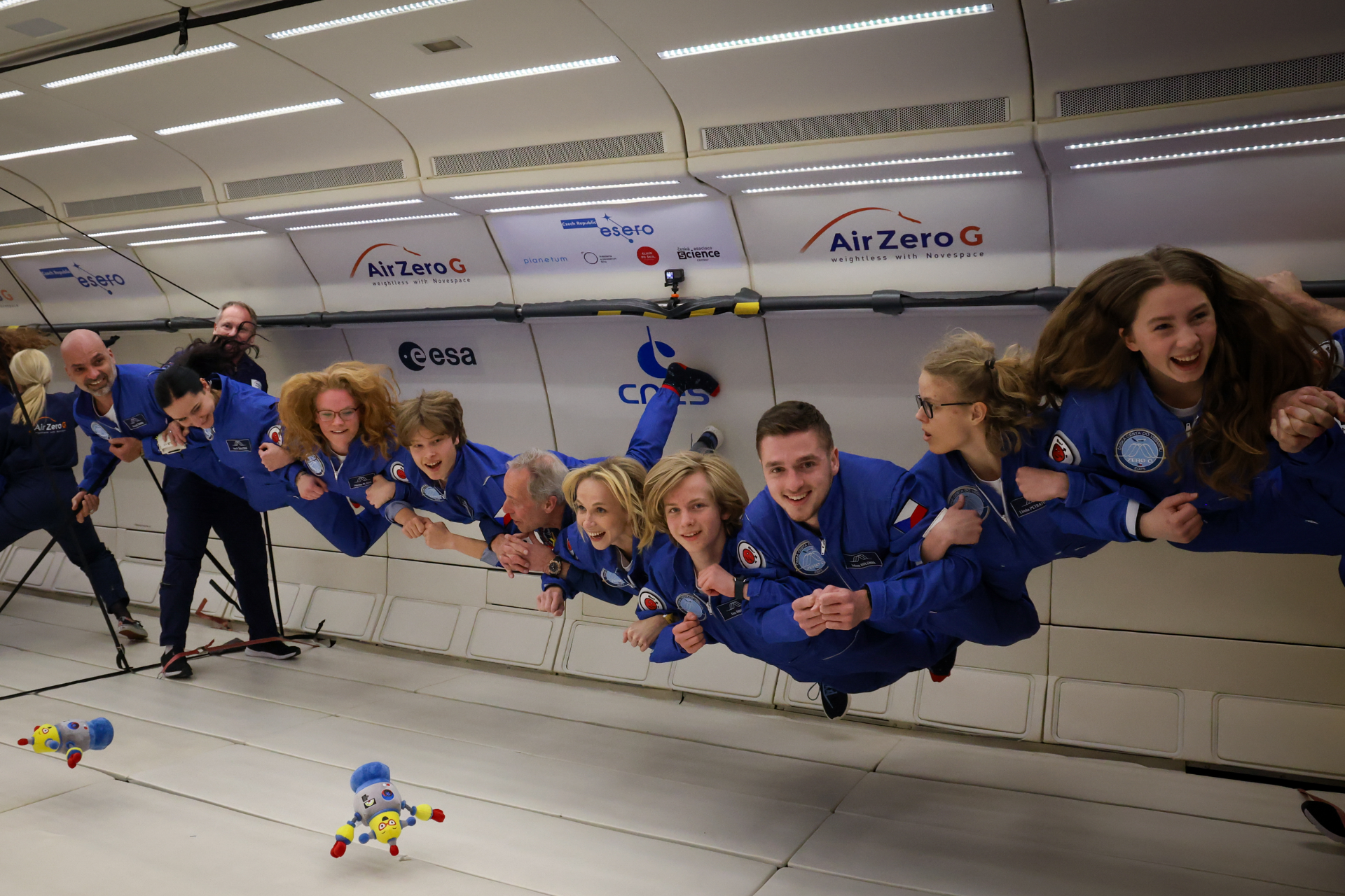 Robot Kit po letu Zero-G (1/2)