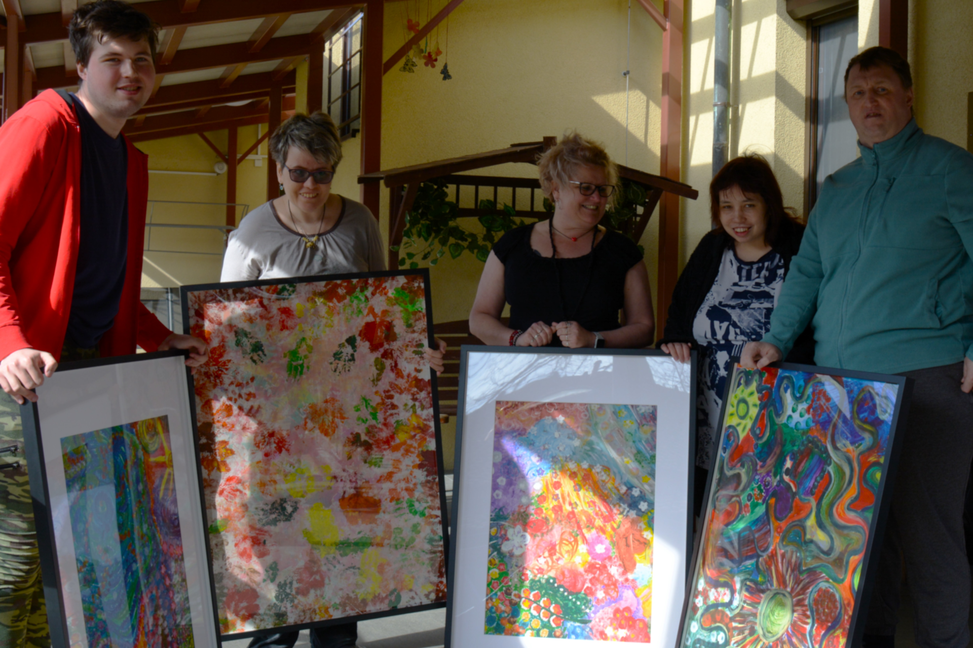 Tajemný obraz - Fialový muž