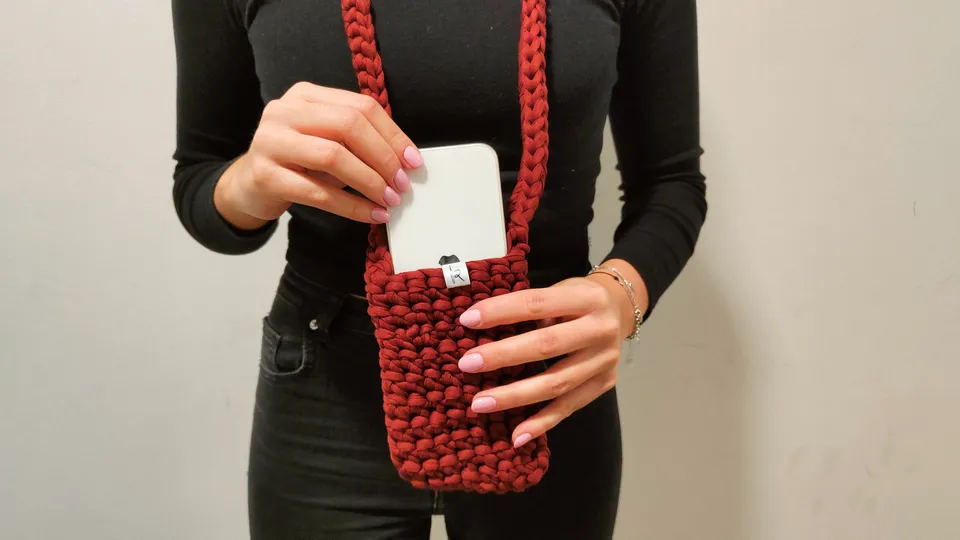 Handmade vínová taška na telefon