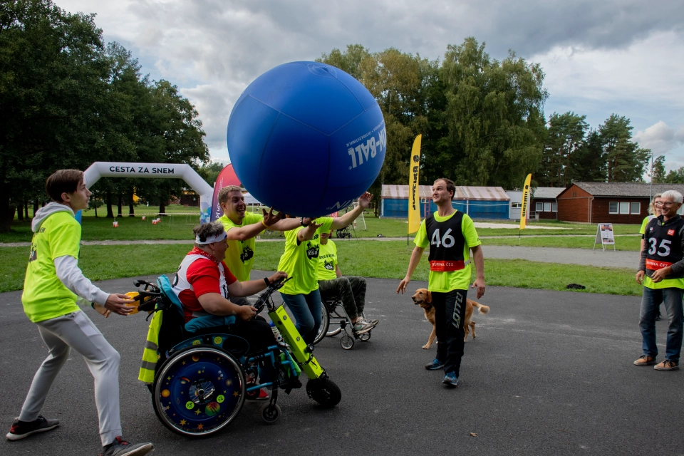 kresba od handicapované umělkyně 