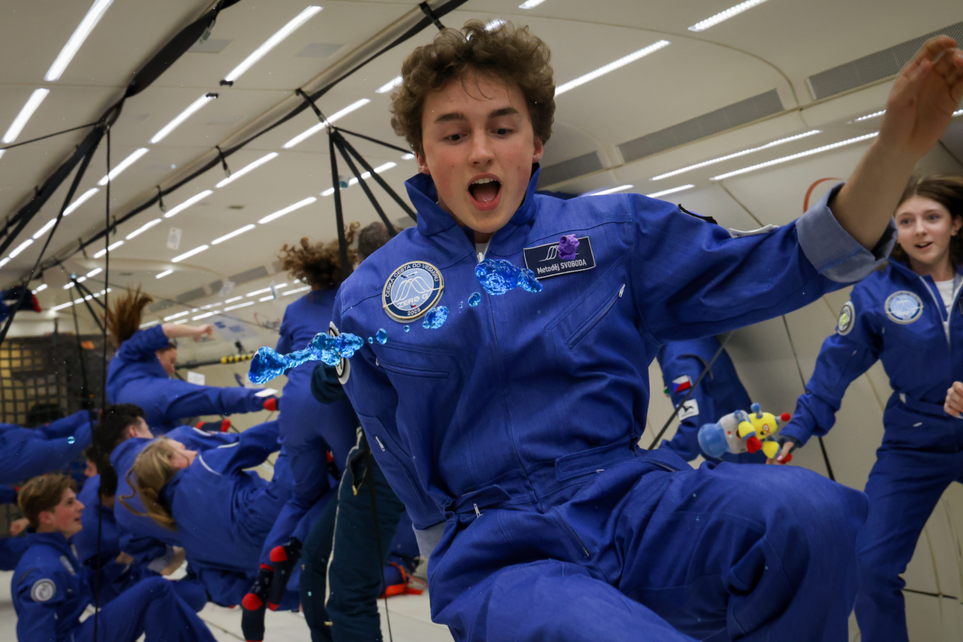 Robot Kit po letu Zero-G (1/2)