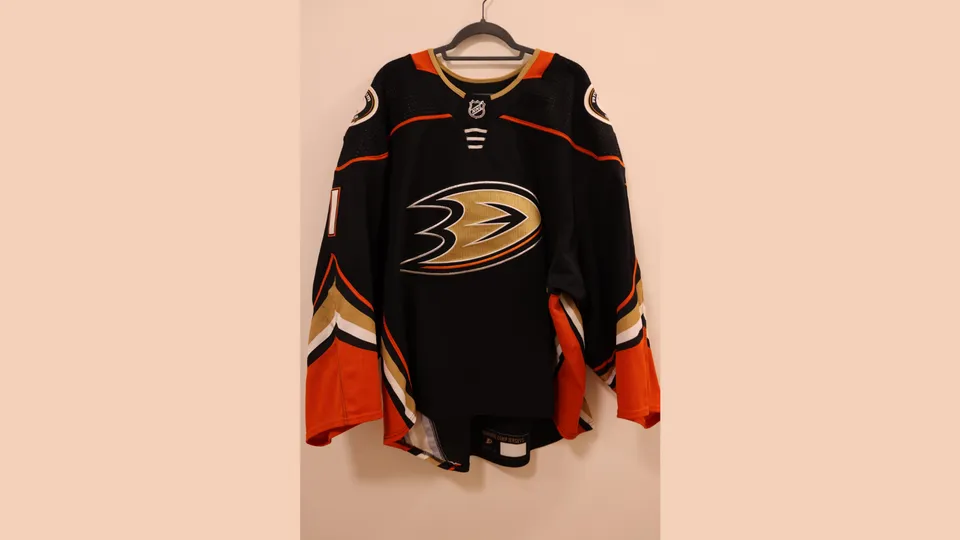 Dres Lukáše Dostála (Anaheim - NHL)