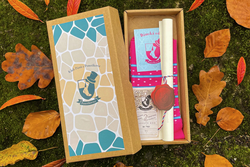 Dámské ponožky a 2měsícní členství