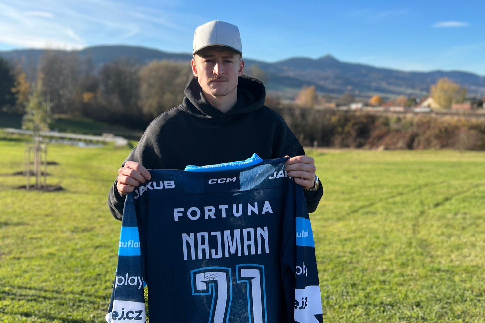 Podepsaný dres Adama Najmana