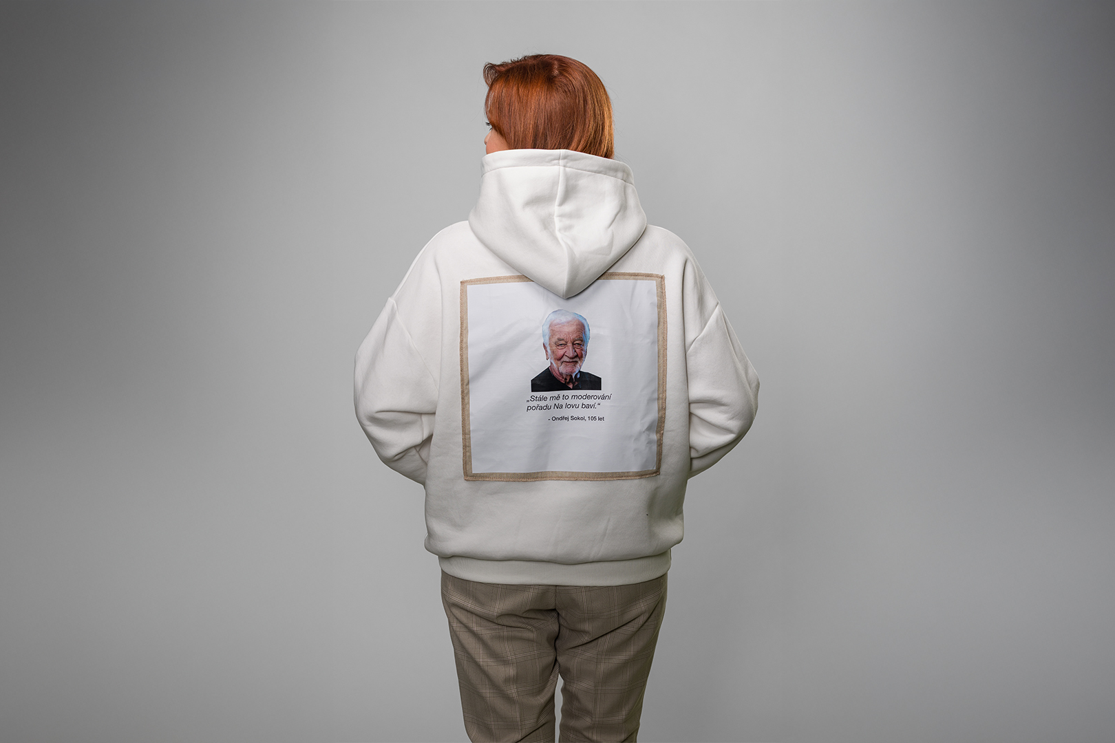 NA LOVU: MIKINA TMBK ONDŘEJ SOKOL VEL. M/L