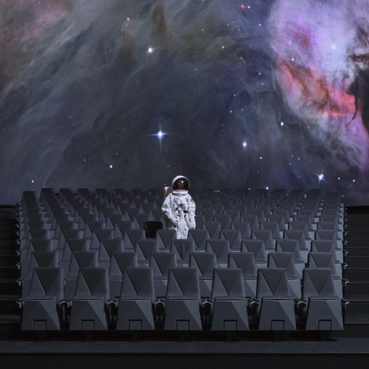 Z planetária ke hvězdám