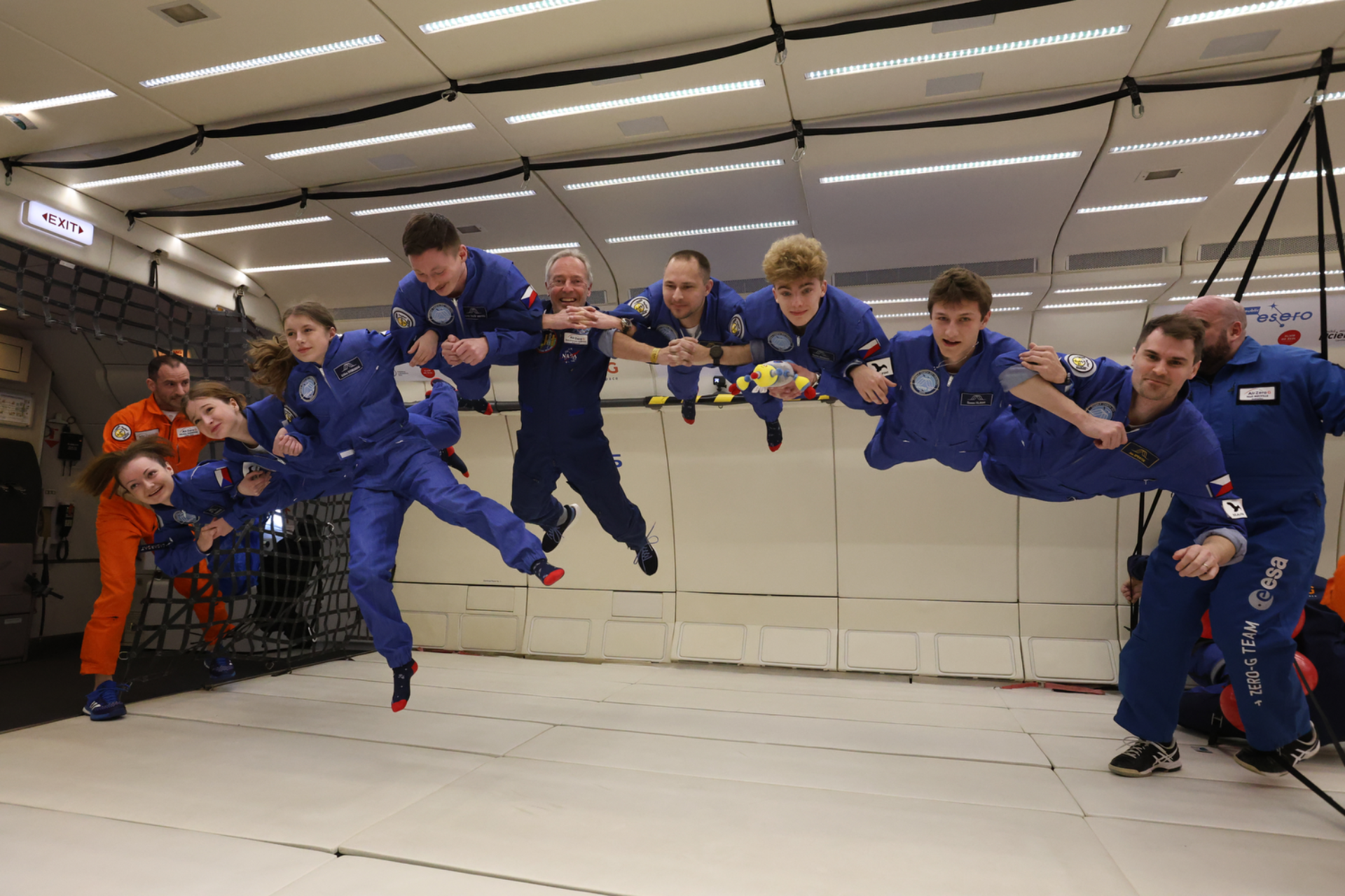 Robot Kit po letu Zero-G (2/2)