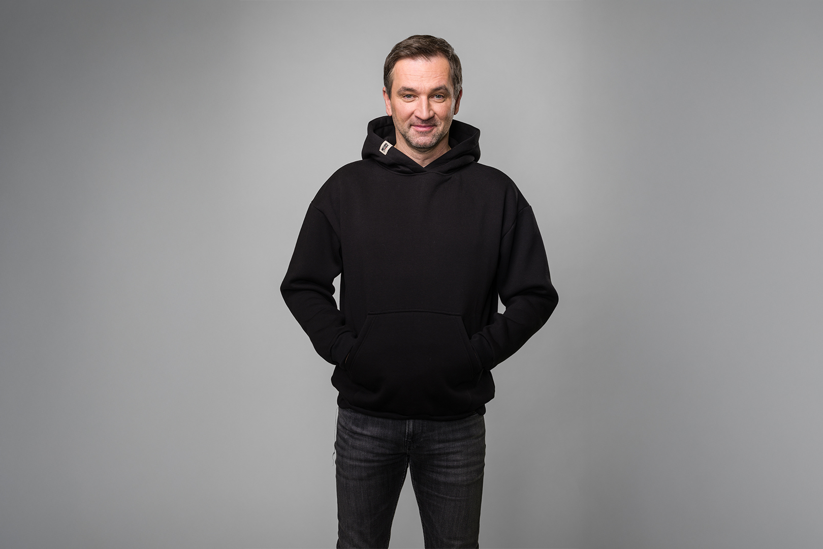 NA LOVU: MIKINA TMBK ONDŘEJ SOKOL VEL. XL