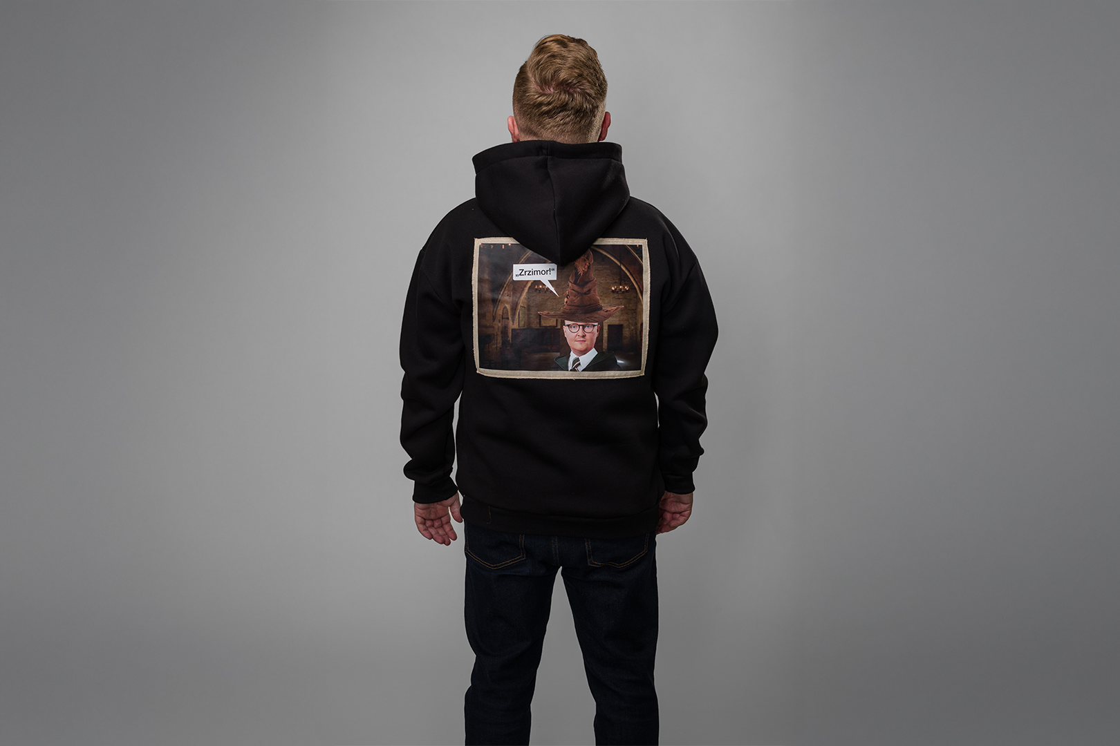 NA LOVU: MIKINA TMBK PAN LIŠÁK VEL. M/L